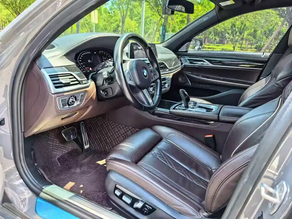BMW 7 Series 7 2019 740Li Lead M Sport