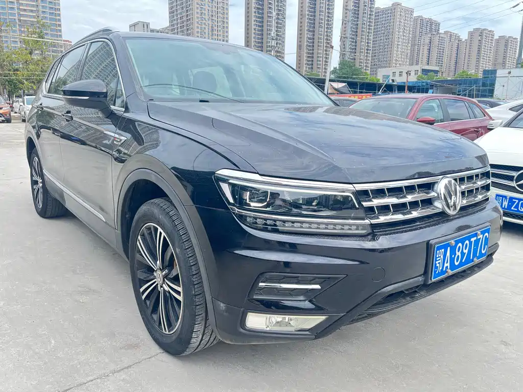 Volkswagen Tiguan L — миниатюра 3