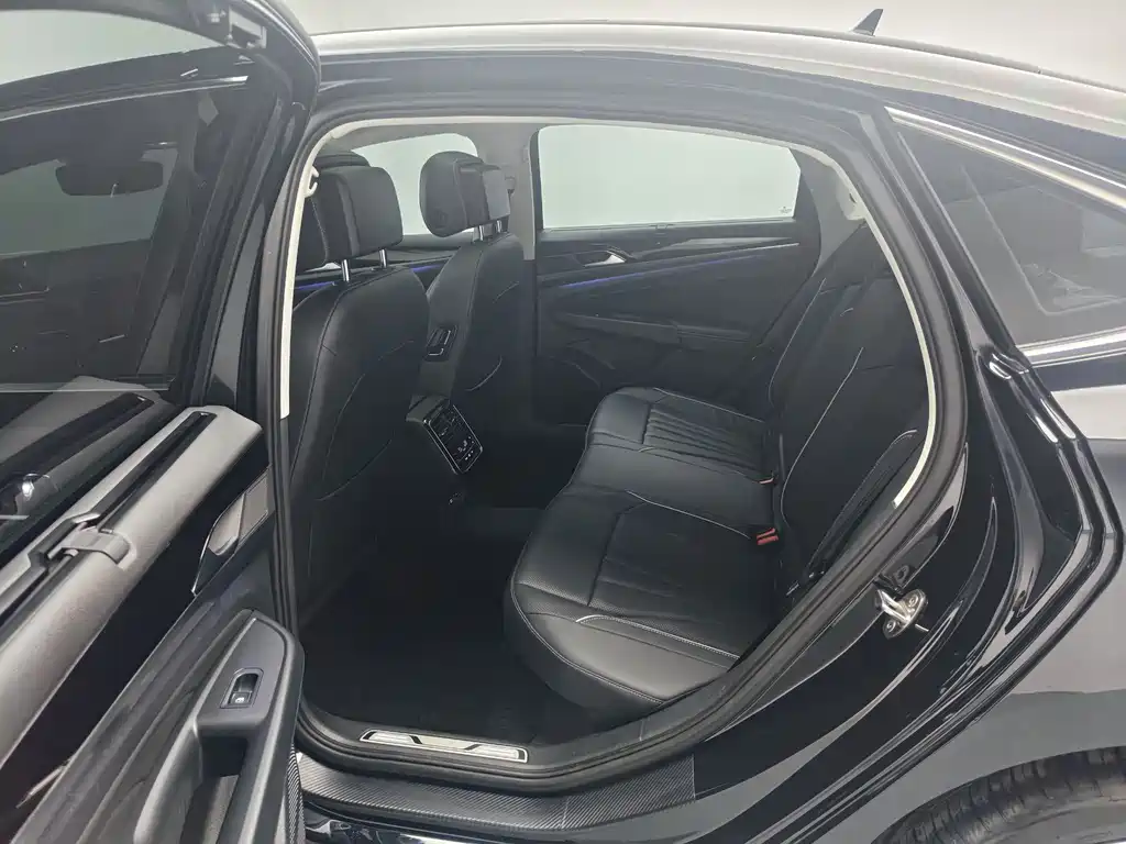 Volkswagen Passat — миниатюра 5