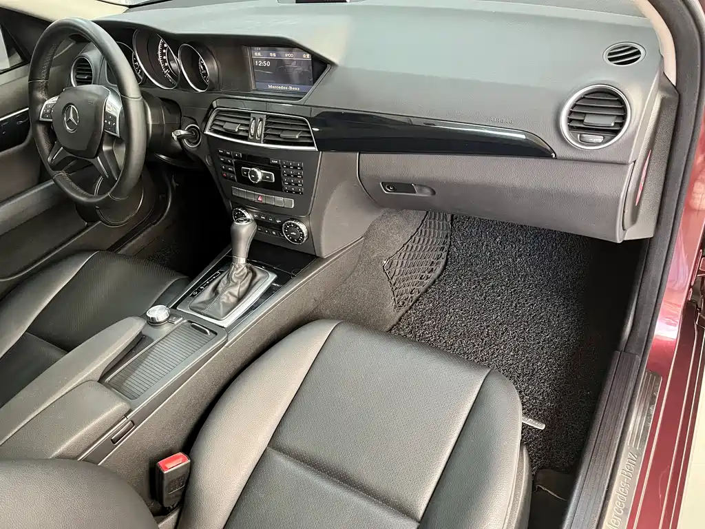 Mercedes-Benz C-Class — миниатюра 9