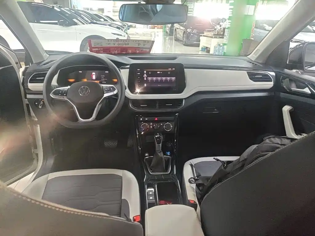 Volkswagen Tharu — миниатюра 10
