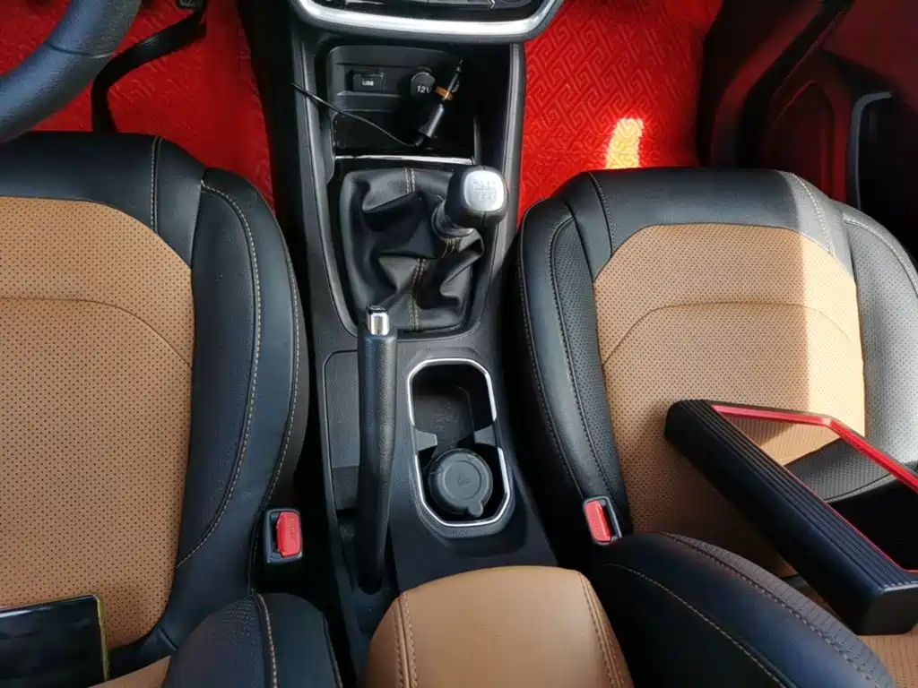Wuling Hongguang S3 — миниатюра 14