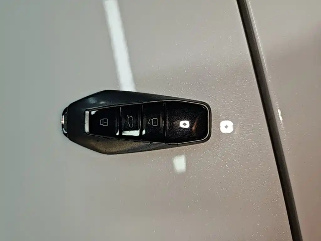 iCAR iCAR 03 — миниатюра 9