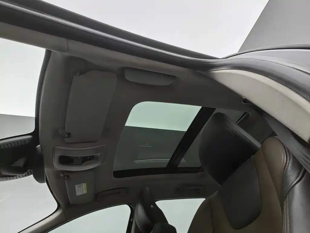 Volvo XC60 — миниатюра 14