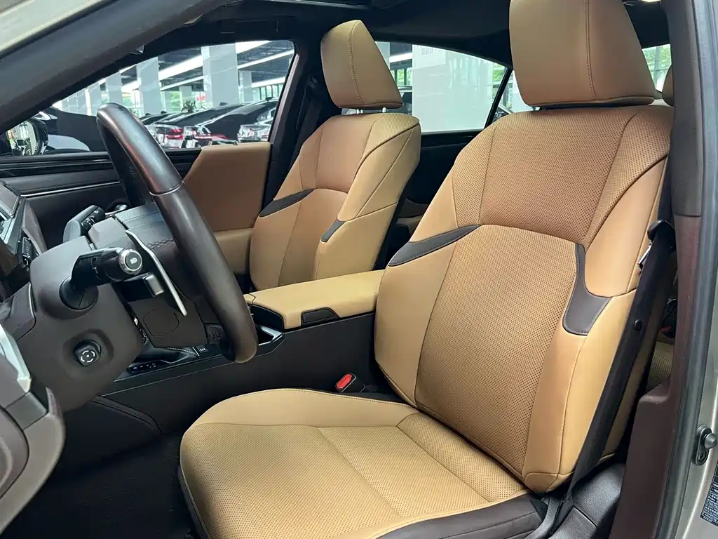 Lexus ES — фотографии объявления, Фото 10