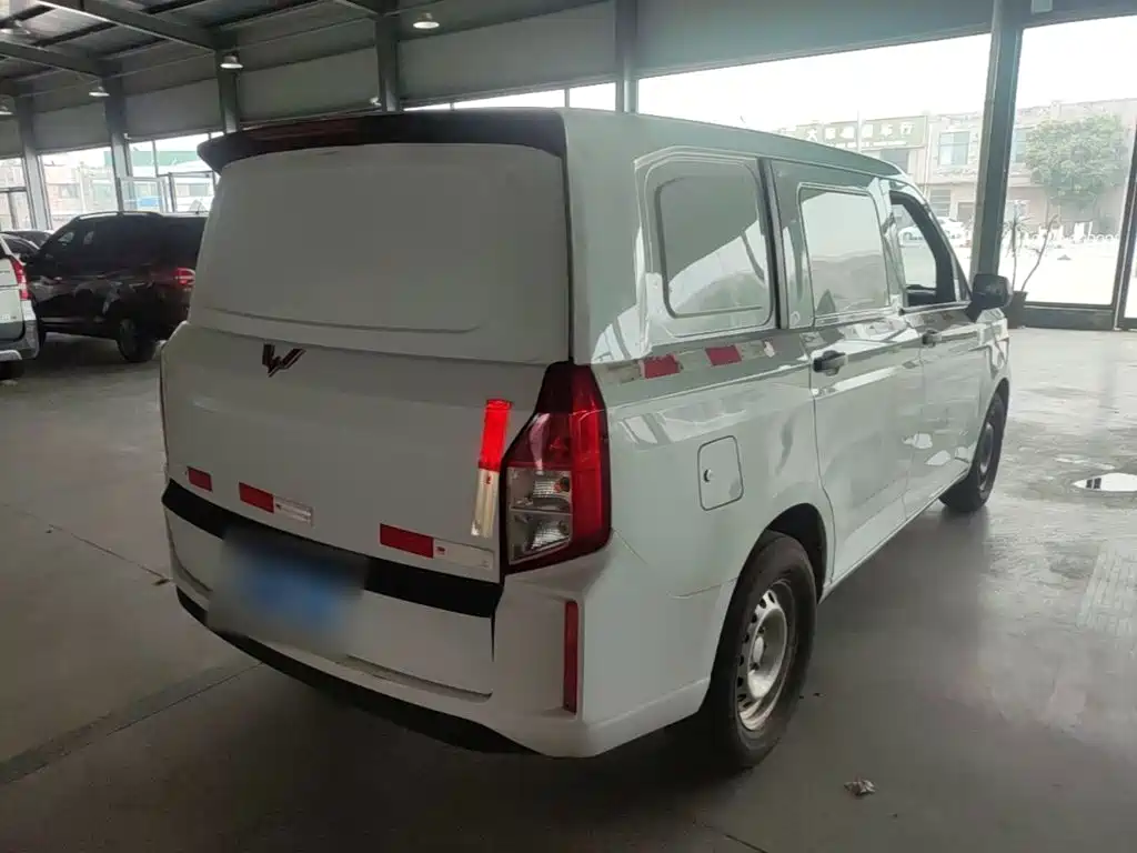Wuling Hongguang PLUS — миниатюра 7