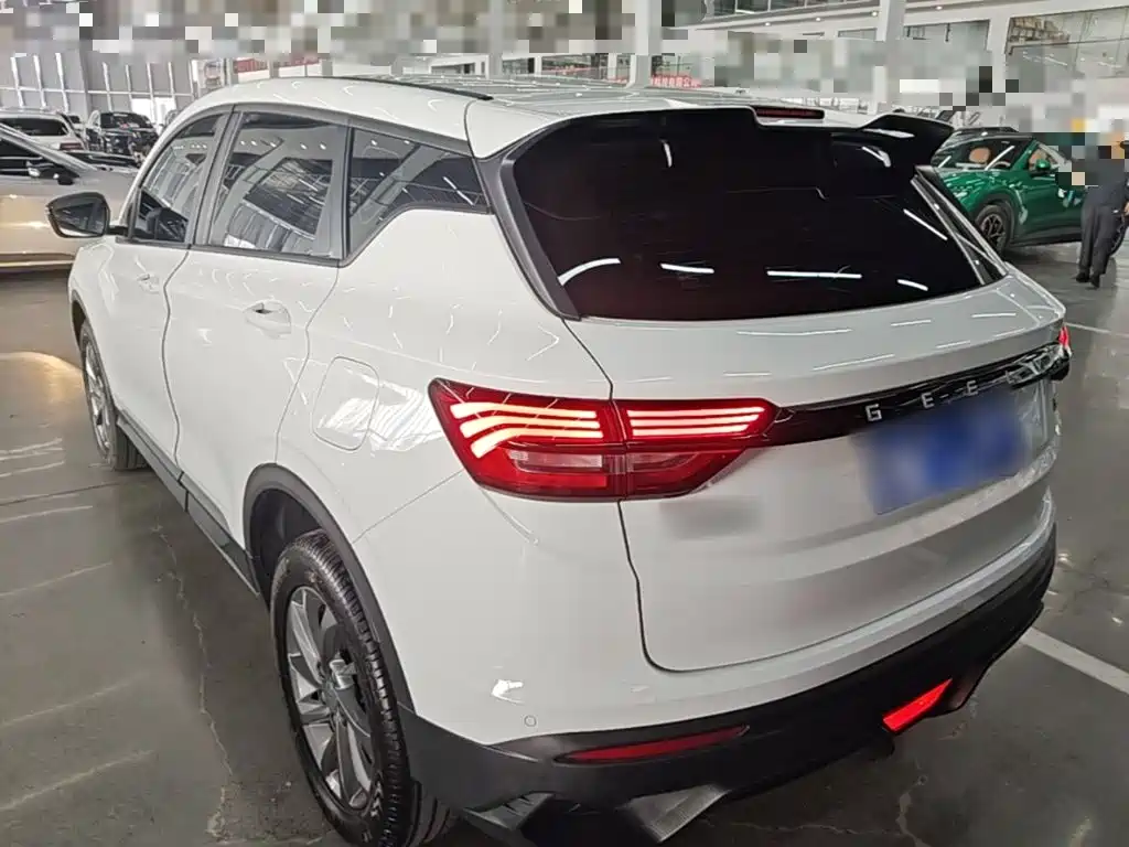 Geely Binyue — миниатюра 5