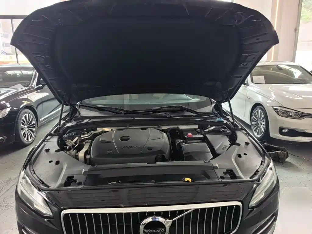Volvo S90 — миниатюра 20
