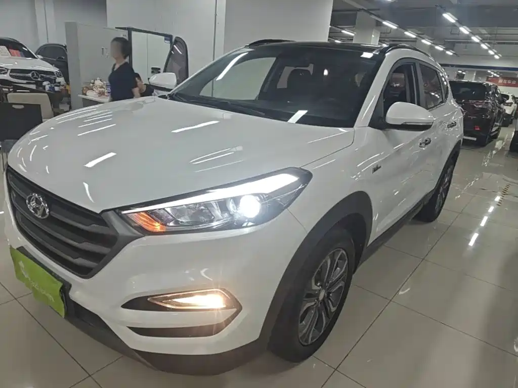 Hyundai Tucson 2015 1.6T DCT Lead