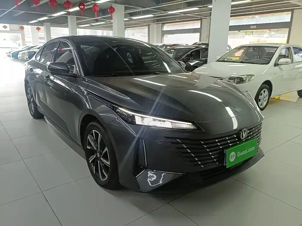 Changan Eado — миниатюра 4
