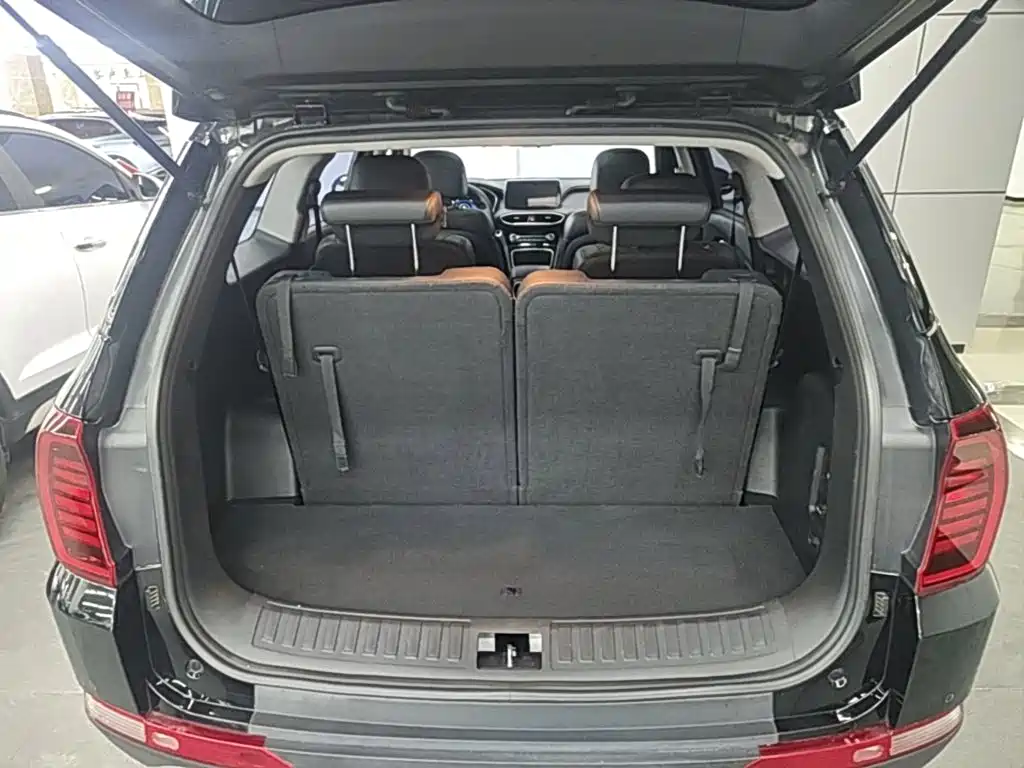 Hyundai Santa Fe — миниатюра 19