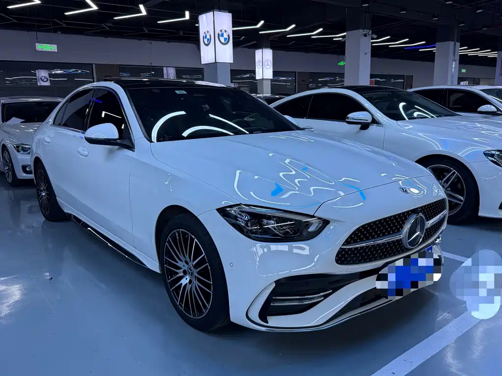 Mercedes-Benz C-Class — миниатюра 3