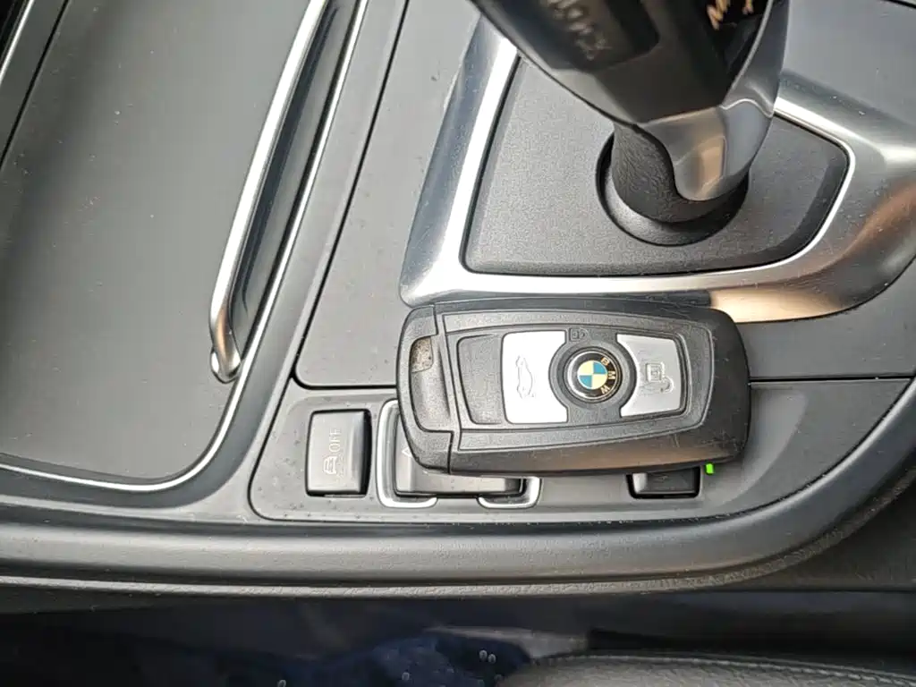 BMW 3 Series — миниатюра 9