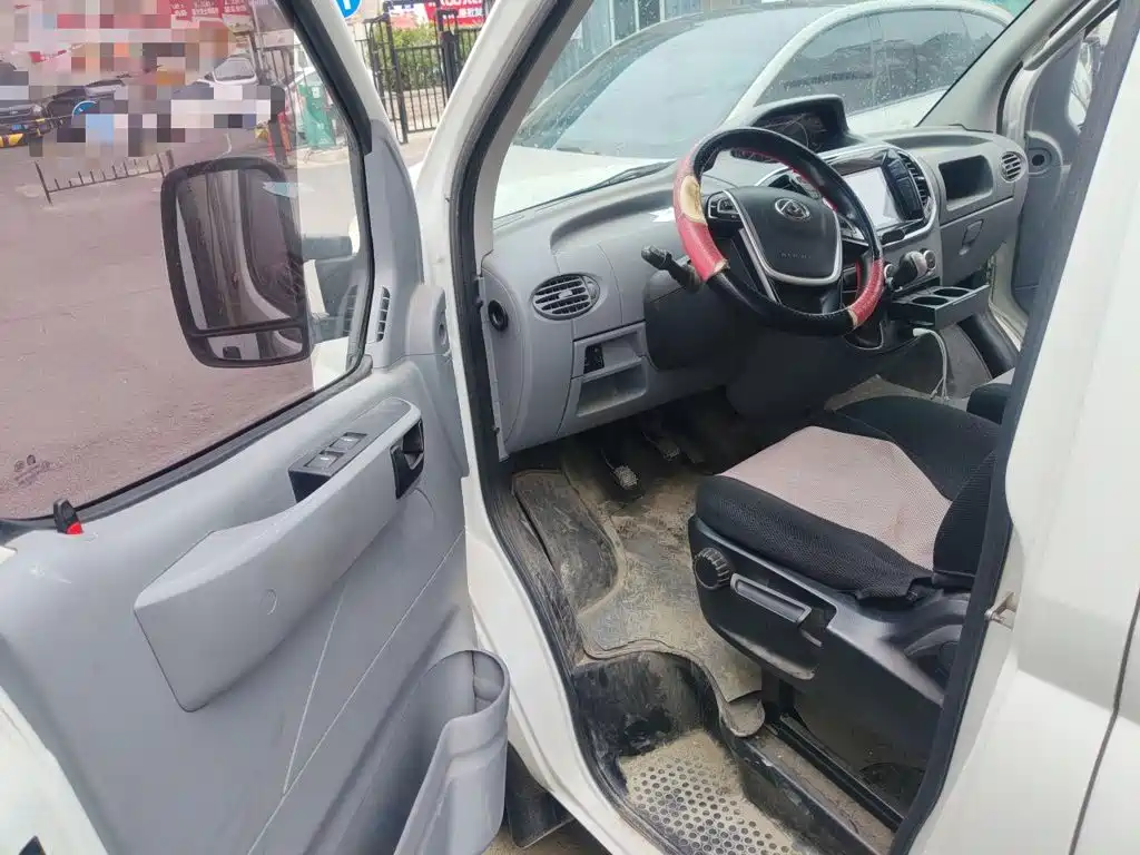 MAXUS V80 — миниатюра 14
