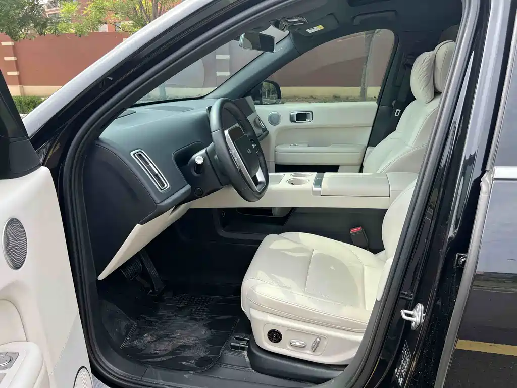 Li Auto L6 2024 Pro