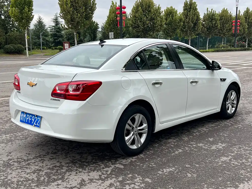 Chevrolet Cruze — миниатюра 5