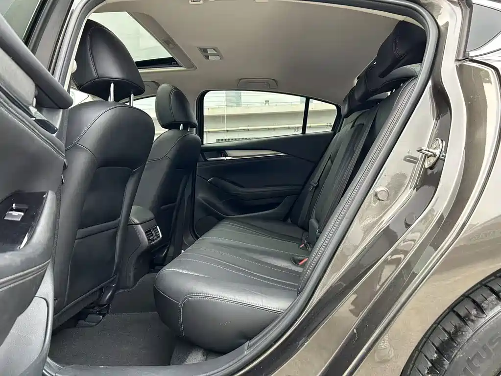 Mazda Atenza — миниатюра 6