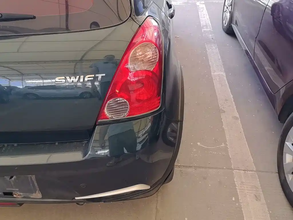 Suzuki Swift — миниатюра 8