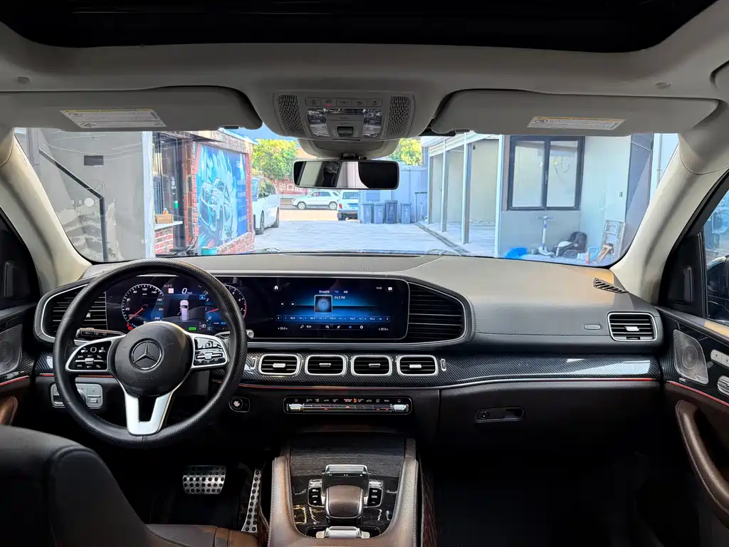 Mercedes-Benz GLS — миниатюра 7