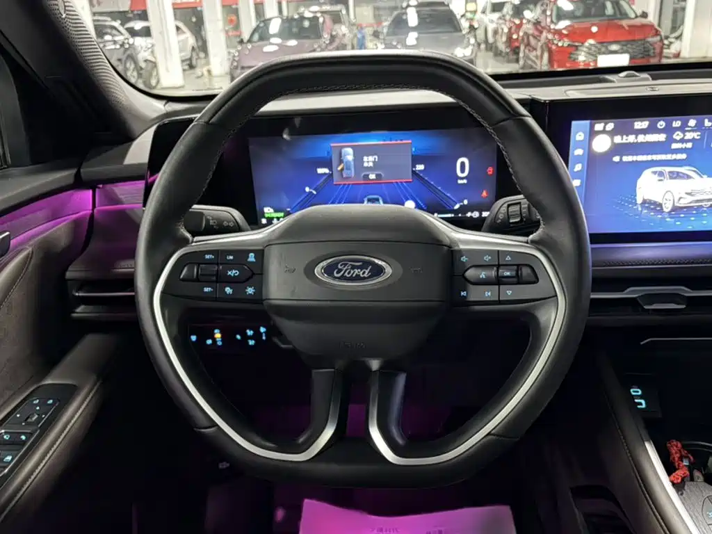 Ford Edge — миниатюра 6