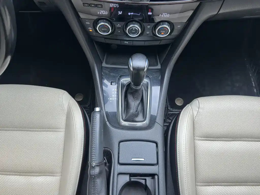 Mazda Atenza — миниатюра 15