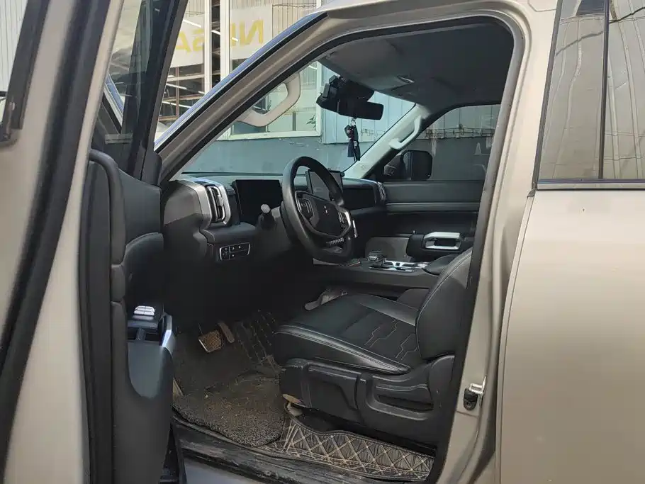 Dongfeng 郑州日产Z9 — миниатюра 9