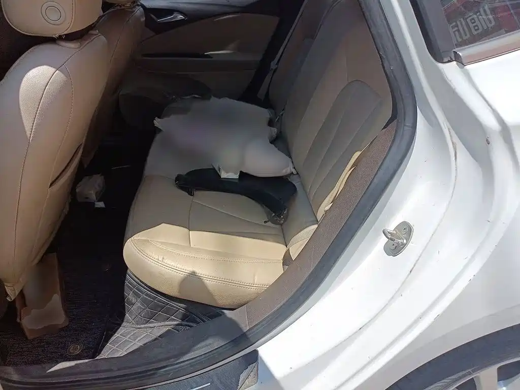 Buick Verano — миниатюра 15