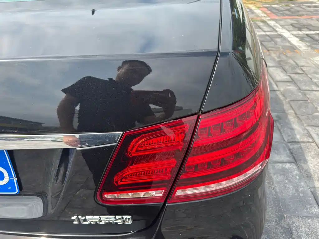 Mercedes-Benz E-Class — миниатюра 22