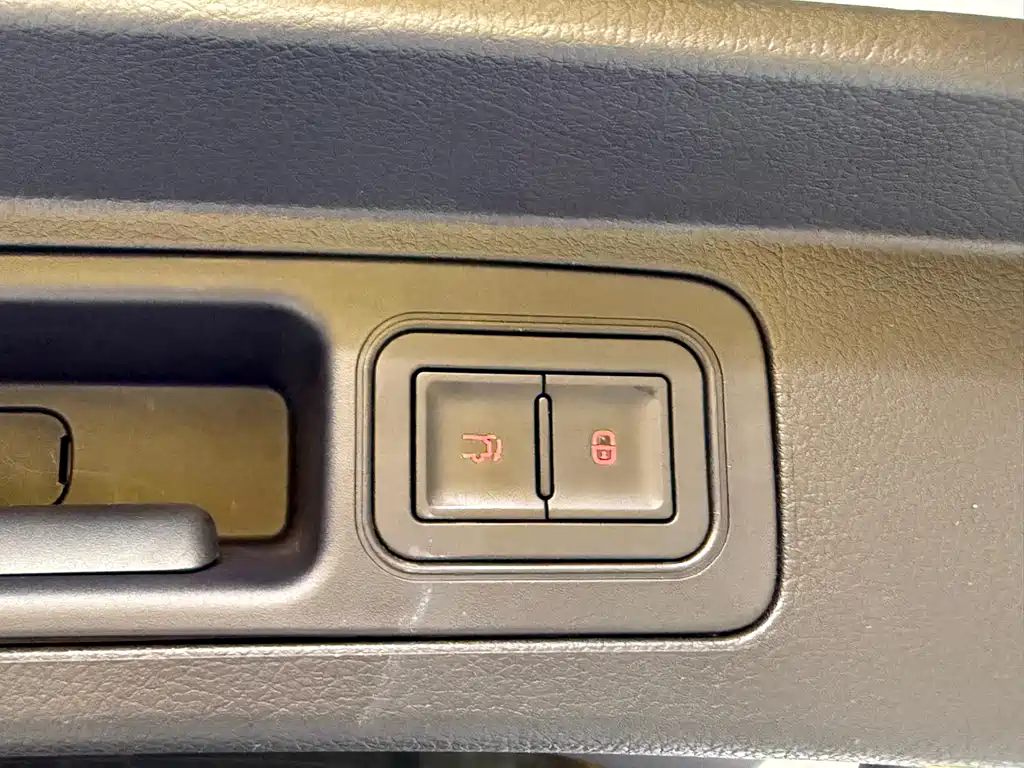 BYD PLUS New Energy — миниатюра 25