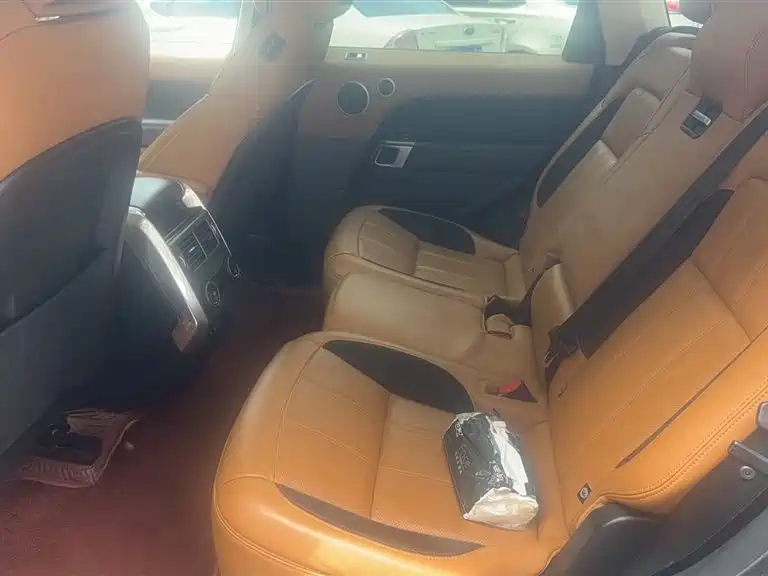 Land Rover Range Rover Sport 2021 3.0 L6 HST