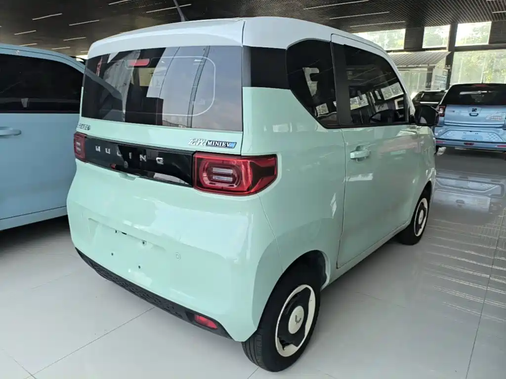 Wuling MINIEV — миниатюра 7