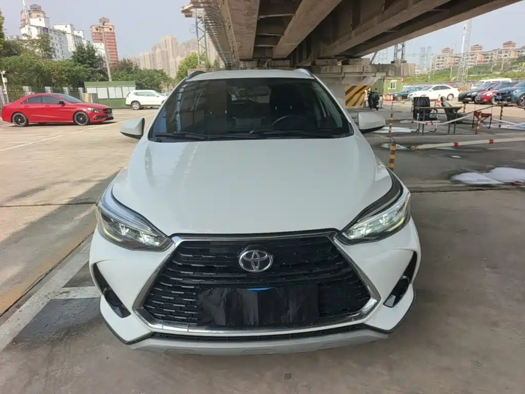 Toyota Yaris L — миниатюра 3