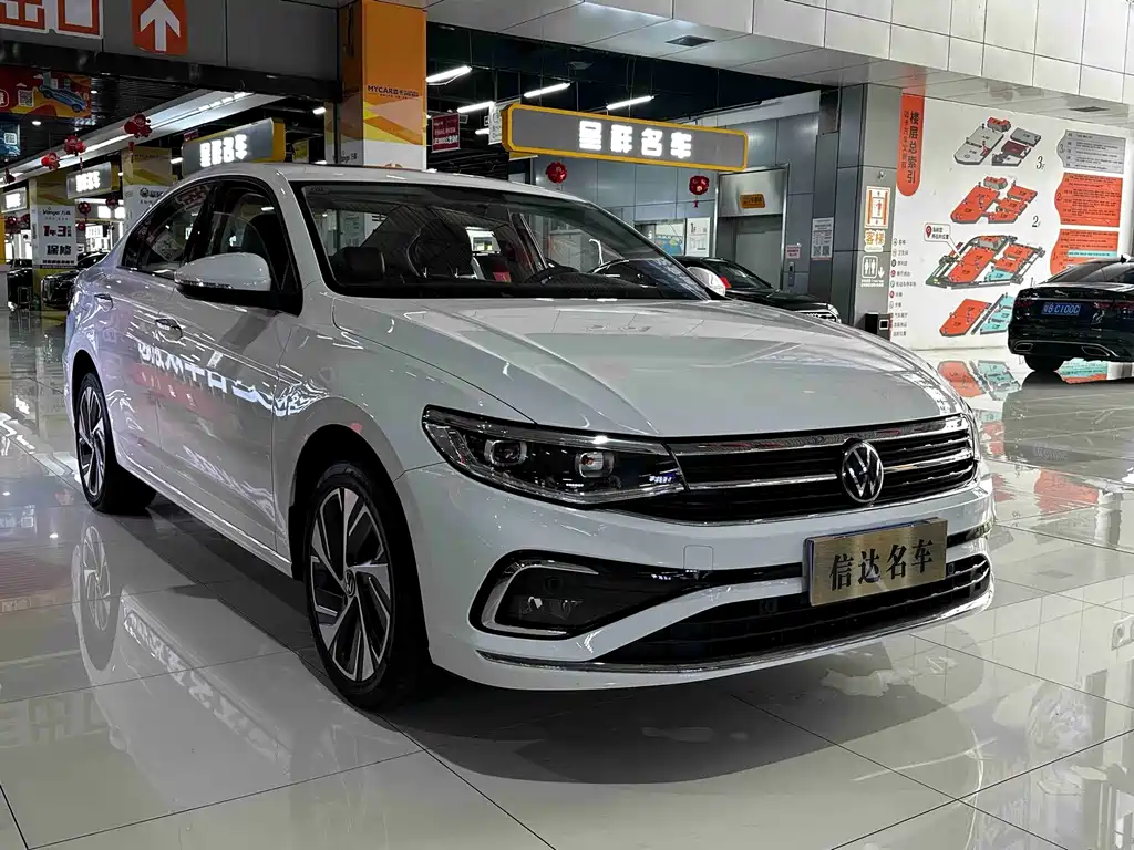 Volkswagen Bora — миниатюра 3