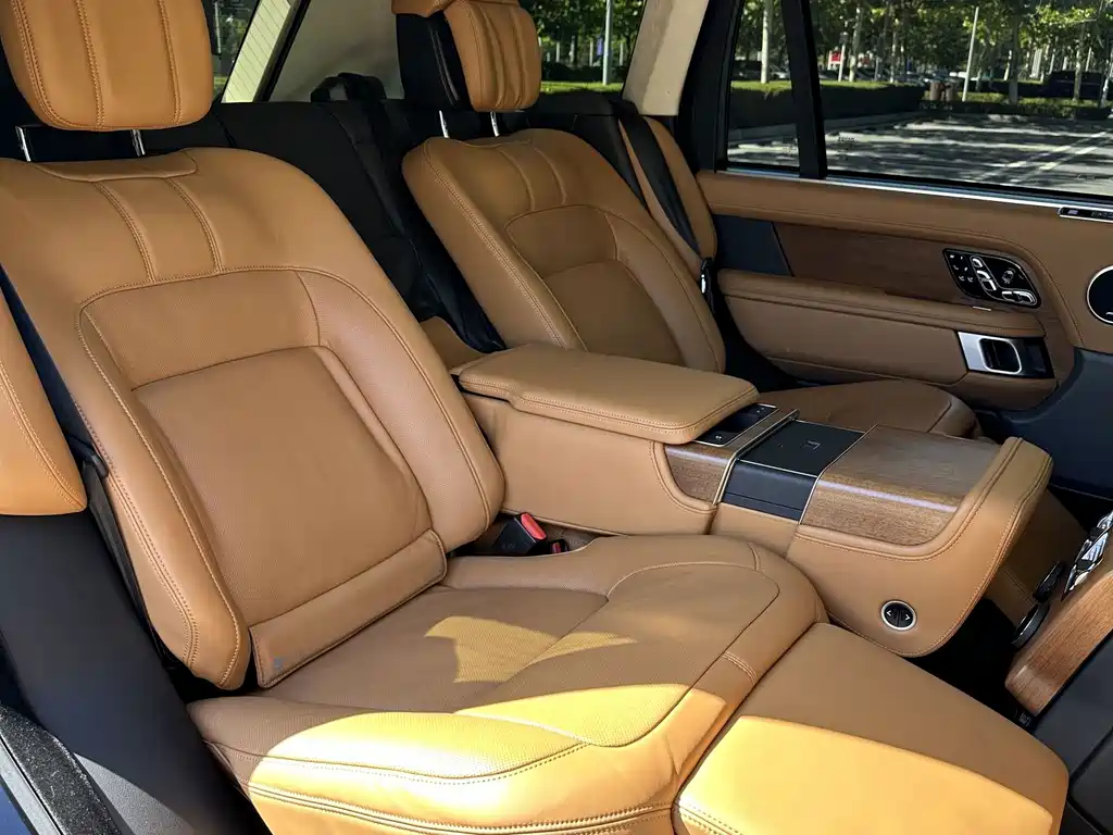 Land Rover Range Rover — миниатюра 10