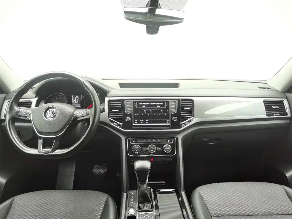 Volkswagen Teramont — миниатюра 5