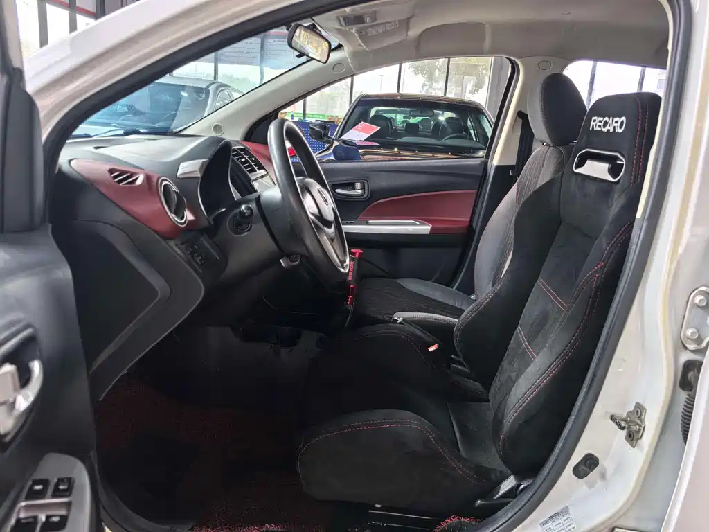 Changan BenBen — миниатюра 8