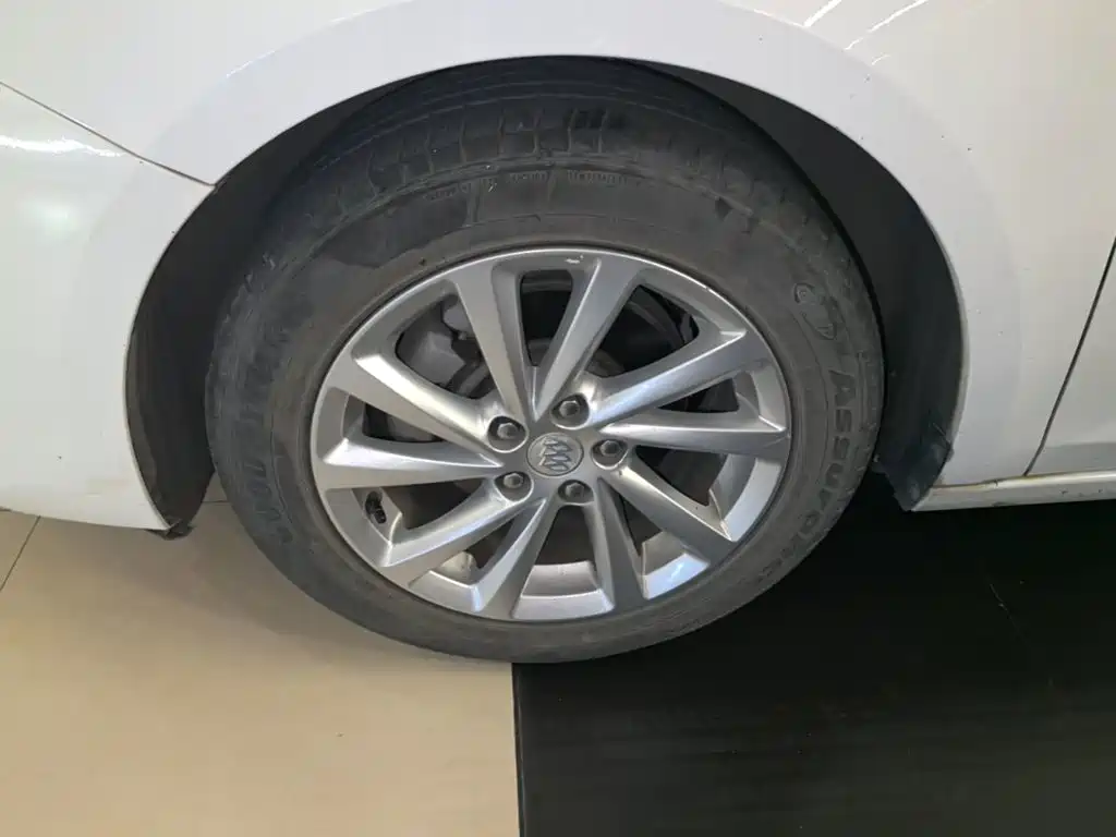 Buick Verano — миниатюра 23