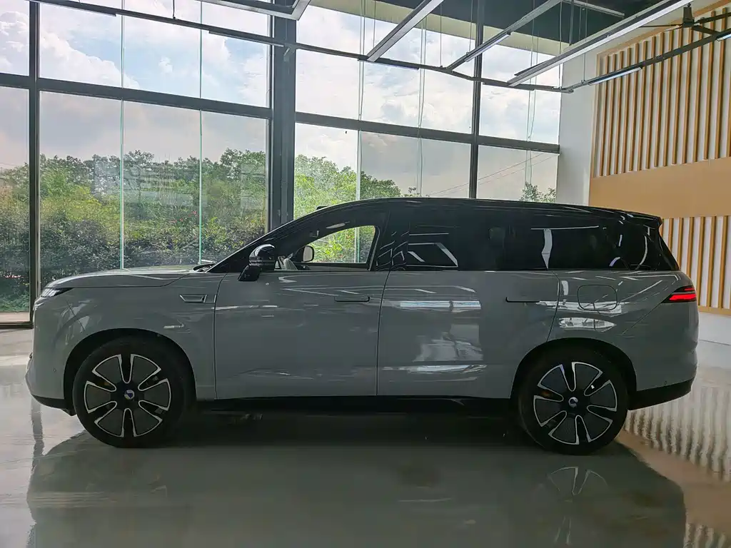 Denza N8L 2025 Flagship