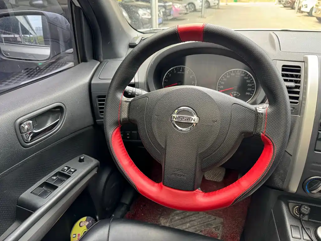 Nissan X-Trail 2012 2.0L CVT Comfort 4WD
