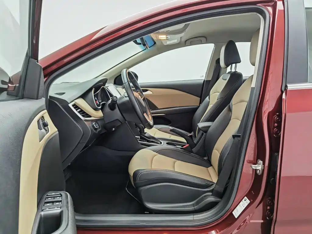 Chevrolet Monza 2020 320 AT Enjoy