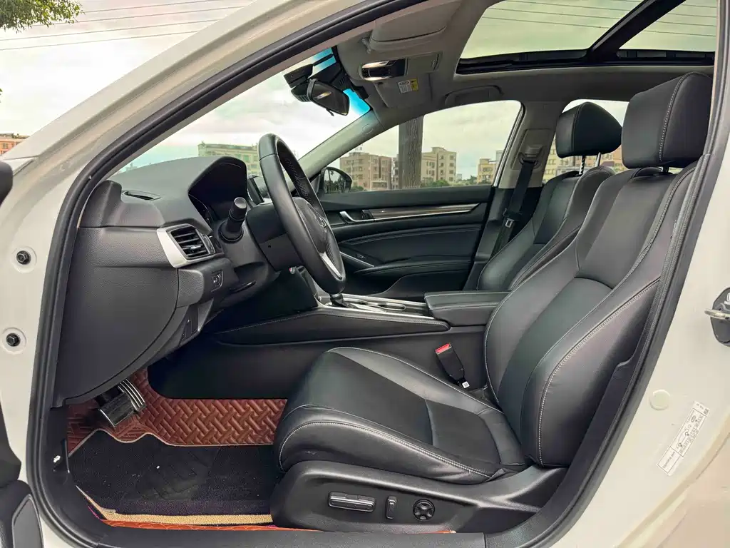Honda Accord 2022 260TURBO Luxury