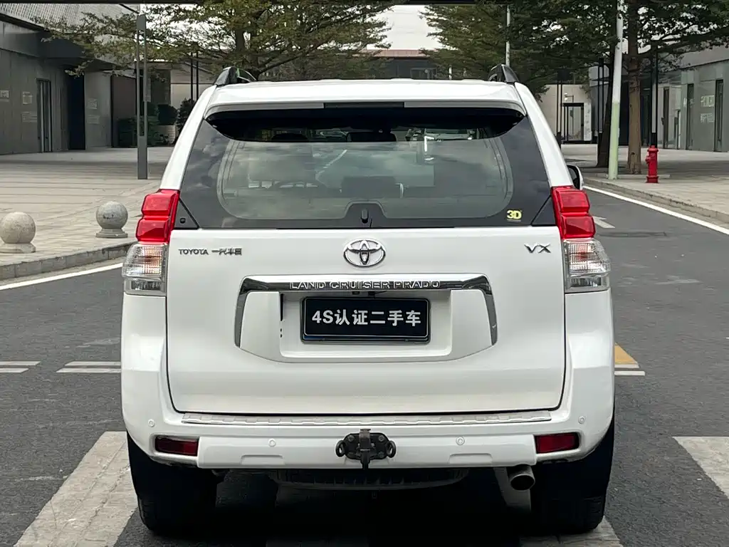 Toyota Land Cruiser Prado 2010 4.0L AT VX NAVI