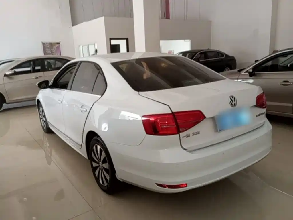 Volkswagen Sagitar — миниатюра 5
