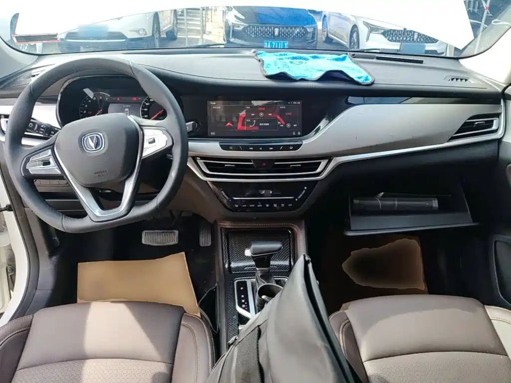 Changan CS35PLUS — миниатюра 10