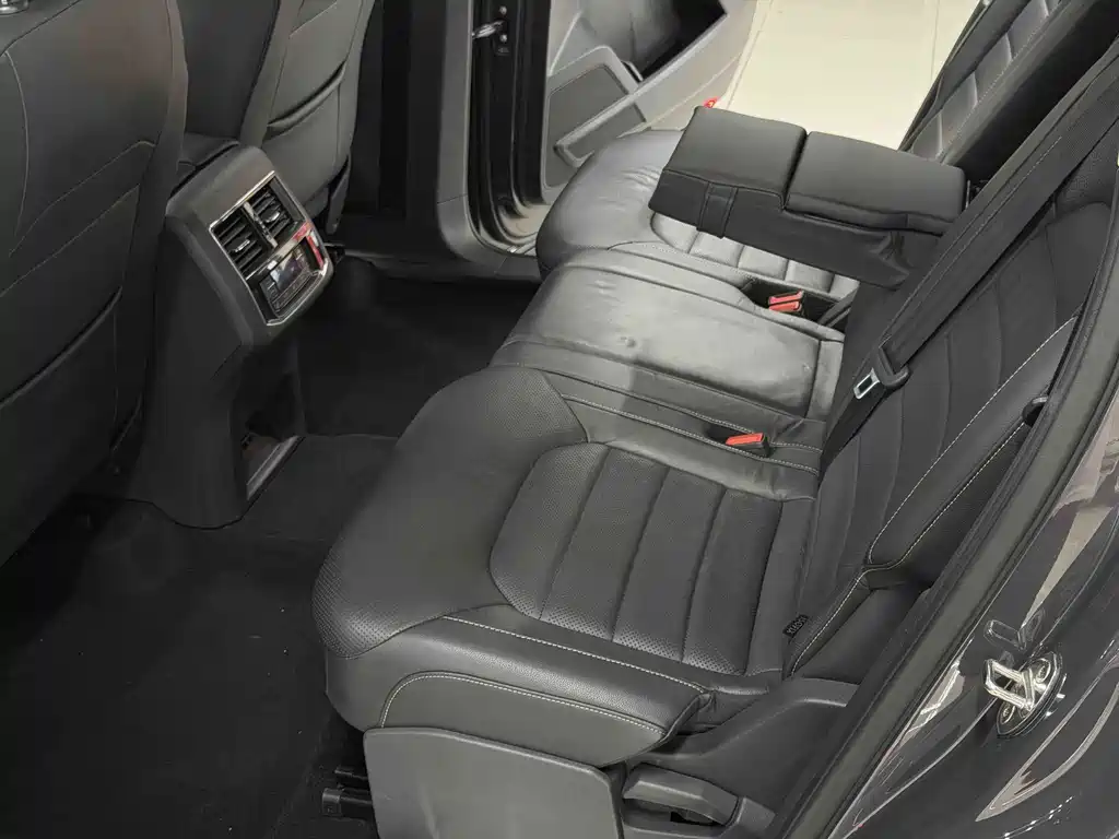 Volkswagen Teramont — миниатюра 10