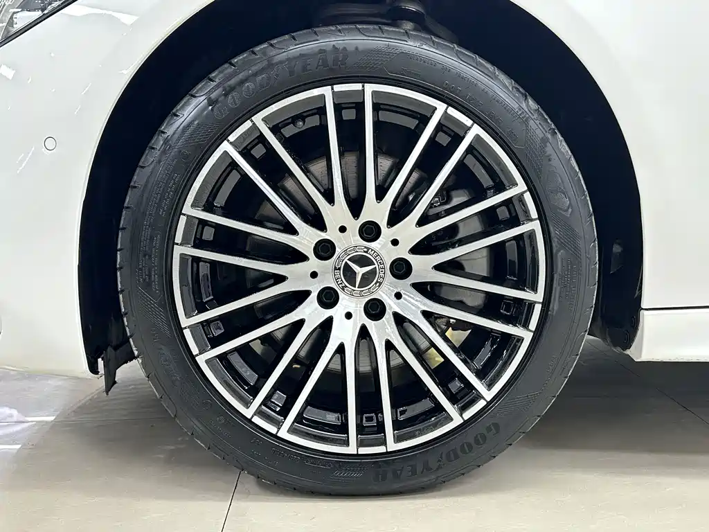 Mercedes-Benz C-Class — миниатюра 23