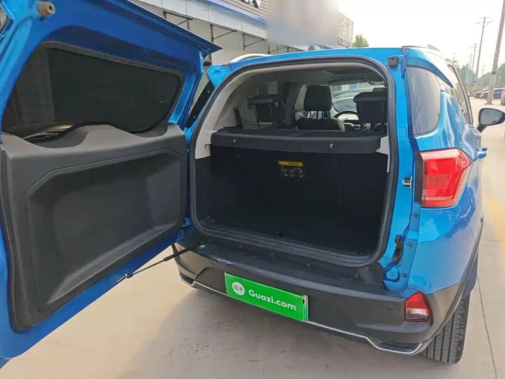 BYD Yuan EV — миниатюра 19