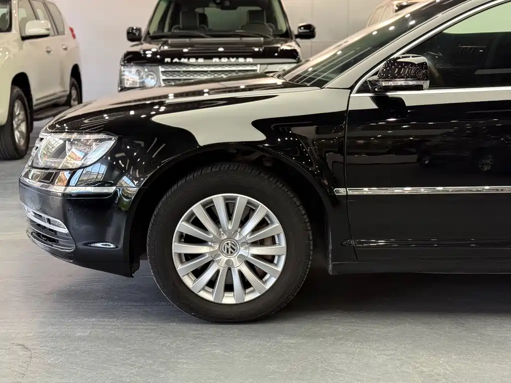Volkswagen Phaeton — миниатюра 10
