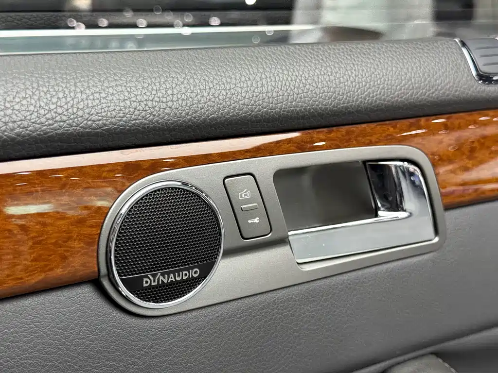 Volkswagen Phaeton — миниатюра 13