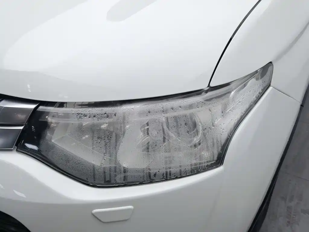 Mitsubishi Outlander (Import) — миниатюра 7